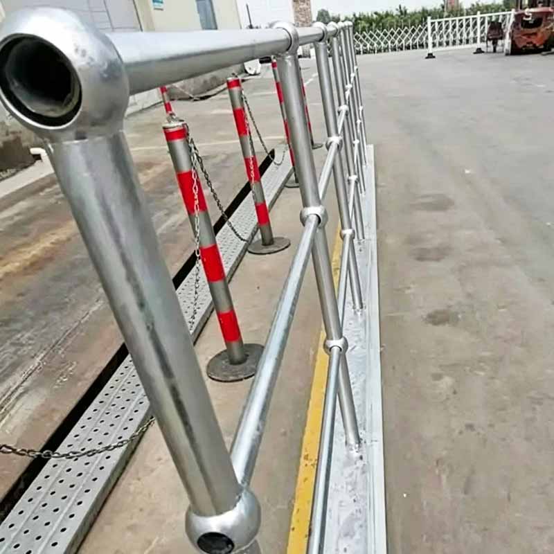 Spherical-column-railing03
