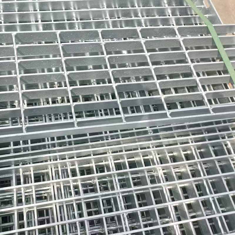 Stair-Grating-Tread03